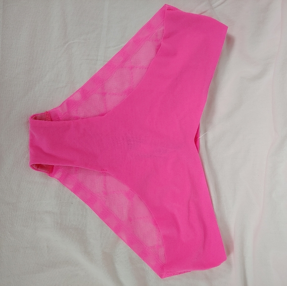 Victoria's Secret Other - Neon pink size medium Victoria's secret seamless